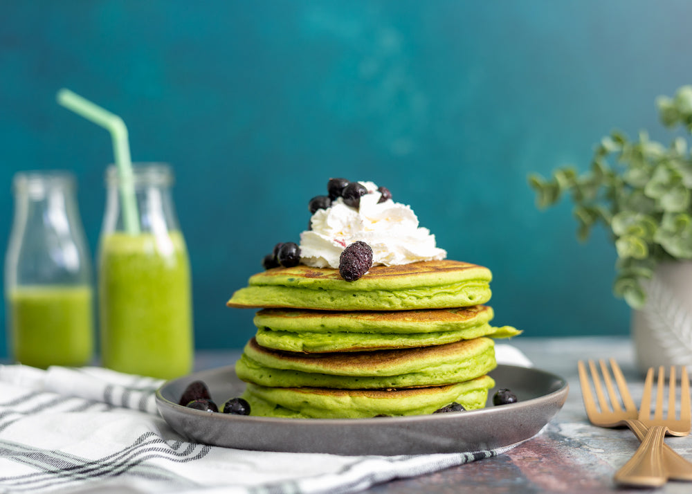 Green pancakes and green smoothies