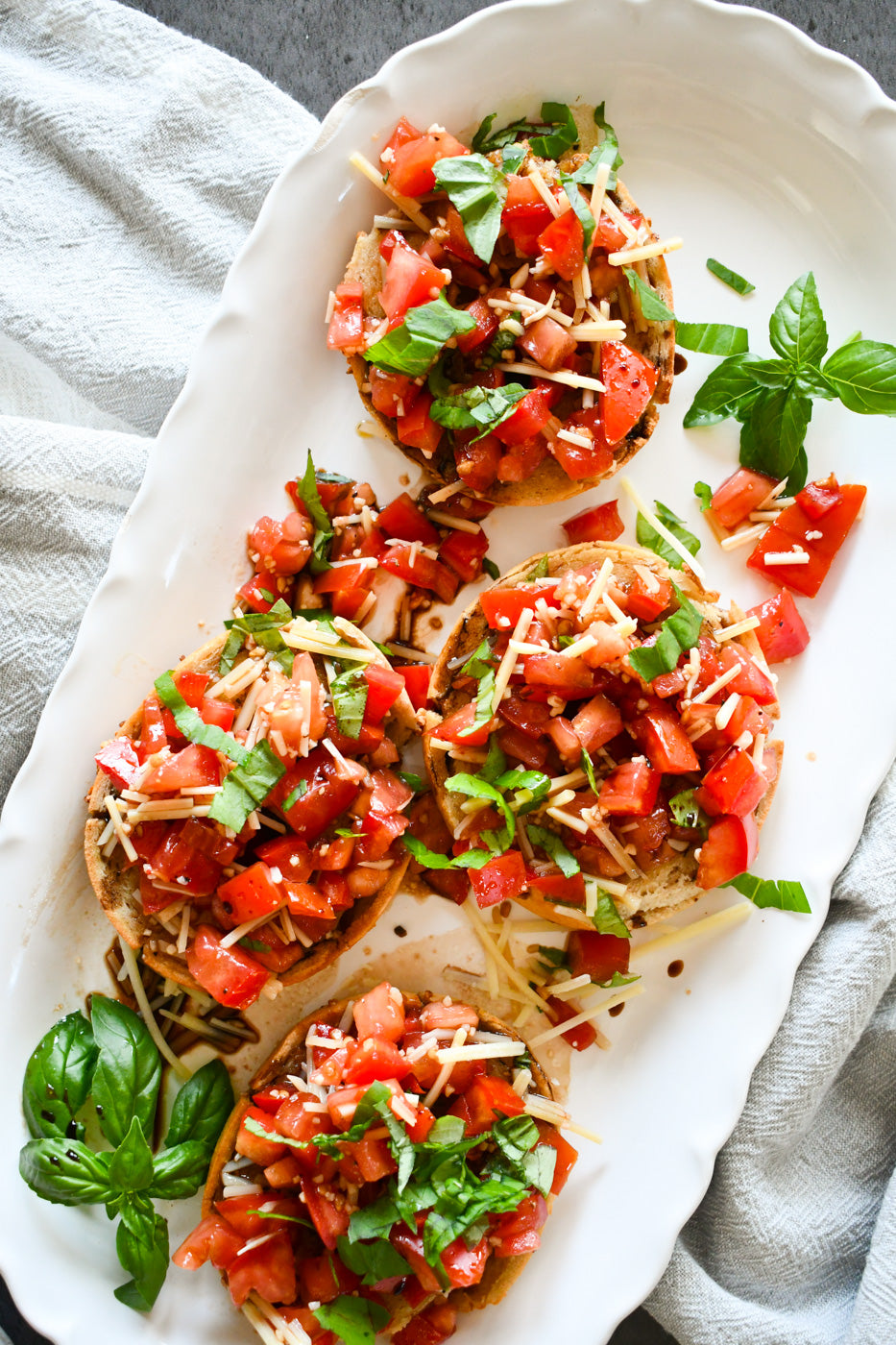 Easy Vegan Bruschetta Bagels